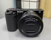 Caméra vidéo d'occasion Sony ZV-E/ZVE10 4K avec capteur CMOS, objectif 16-50mm, carte SD, écran 2-3 pouces, zoom <2x, batterie au lithium – Idéale pour le vlogging