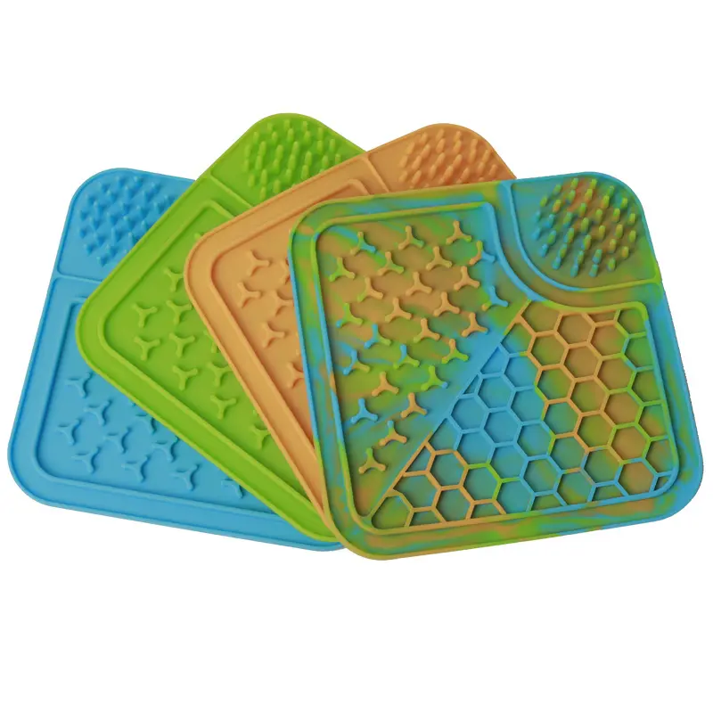 New arrival Silicone Pet Dog Feeding Slow Feeder Bowl Lick Mats Dogs Pets Licking Mat Pad Cat With Suction Cups For Dogs