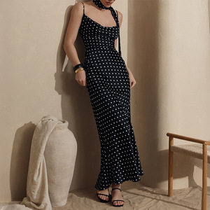 Bdbh Nuevo Vestido Largo con Tirantes Cruzados Estilo Europeo y Americano, Novedad de Verano 2026, Vestido Elegante con Tirantes en el Cuello y Cola de Pez con Estampado de Puntos Ondulados - Product Image 1