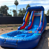 Toboggan aquatique gonflable en PVC pour extérieur, avec pulvérisation d'eau, usage résidentiel, taille et couleur personnalisables, design château, directement de l'usine