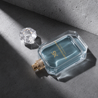 Flacon de parfum de luxe octogonal 30ml 50ml 100ml avec pulvérisateur à pompe sertie et capuchon transparent