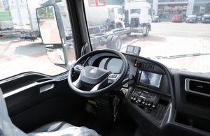 Prix Économique Sinotruk Howo 130 Ch <span class=keywords><strong>Véhicule</strong></span> Congélateur Camions Réfrigérés Mitsubishi Canter Camions Frigorifiques - Product Image 6