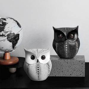 Ornamento nordico creativo in resina <span class=keywords><strong>gufo</strong></span> con motivo scultura morbida decorazione per la casa soggiorno TV ingresso Desktop applicazione cani - Product Image 4
