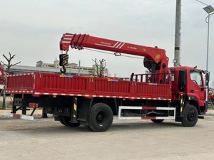 Grúa Telescópica CLW de 8/10 Toneladas con Brazo Plegable, Motor Weichai, Bomba, Sistema Totalmente Hidráulico, Altura de Elevación de 20 m - Product Image 6