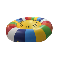 Bateau de disco gonflable de l'eau de 6 personnes 3m bateau fou de 8 personnes pour l'équipement de jeu de l'eau