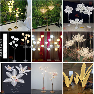 Telón de Fondo LED con Hojas Brillantes de Luz Blanca Cálida para Decoración de Eventos y Bodas - Product Image 5