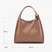 Tas Bucket Kulit Asli Pabrikan Guangzhou, Tas Tangan Profesional untuk Wanita, Tas Tangan Berpenutup dengan Pegangan Atas yang Rapi, Dapat Disesuaikan Logo Perusahaan