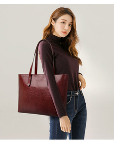 <span class=keywords><strong>Sac</strong></span> fourre-tout en cuir <span class=keywords><strong>noir</strong></span> avec logo personnalisé, <span class=keywords><strong>sac</strong></span> <span class=keywords><strong>à</strong></span> <span class=keywords><strong>main</strong></span> tendance pour femmes, <span class=keywords><strong>grand</strong></span> <span class=keywords><strong>sac</strong></span> <span class=keywords><strong>à</strong></span> <span class=keywords><strong>main</strong></span> pour le bureau et les occasions décontractées - Product Image 3