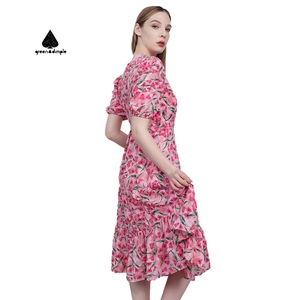 Robe décontractée élégante de couleur pastel avec tapis rouge Vêtements pour dames Robe de plage longue décontractée grande taille à manches bouffantes roses pour femmes - Product Image 2