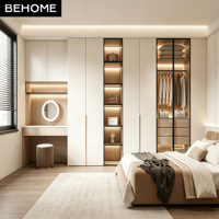 Armoire moderne sur mesure pour chambre à coucher avec étagère vitrée LED et coiffeuse pour villa, hôtel, appartement