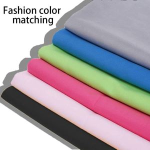 Toalla de Playa Rectangular Ligera de Microfibra de Poliéster para Hombre y Mujer, Secado Rápido, Antiarena, Color Sólido, Técnica de Tejido, Deportiva - Product Image 3