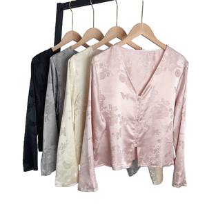 フレンチスタイルのサテン桑シルクジャケット女性用長袖Vネックトップレトロなナショナルスタイルオフィスウェア - Product Image 5