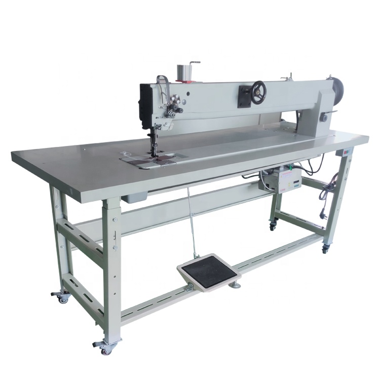 Grote Bestelling Goedkope Prijs Lange Arm Heavy Duty Flat Bed Dubbele Naald Rechte Steek Industriële Naaimachine