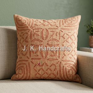 Housse de coussin en coton uni faite à la main en Inde - Product Image 4