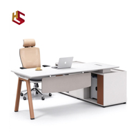 Nouvelle table de direction en bois réglable et durable, style moderne, de la marque Mingle Factory, pour bureau de direction ou de superviseur.