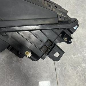 Piezas de Automóvil Directas de Fábrica, Faro Delantero LED Completo en Estado Nuevo para Volkswagen Touareg 2016-2022 OE 761941035A 70W de Potencia - Product Image 2