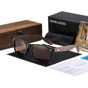 Gafas de Sol Cuadradas de Madera de Nogal Negro Originales con Protección UV, Logotipo Personalizado, Cómodas y Polarizadas - Product Image 5