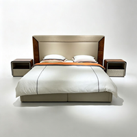 Lit double luxueux en cuir véritable avec cadre en bois massif, design moderne écologique, personnalisable pour la chambre à coucher et l'usage domestique
