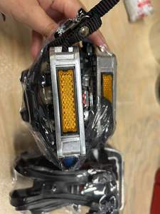 <span class=keywords><strong>Pedales</strong></span> Autoblocantes para <span class=keywords><strong>Bicicleta</strong></span> de <span class=keywords><strong>Spinning</strong></span> con Puntera, Cuerpo de Aleación y Calas SPD Rojas para un Ciclismo Seguro YH-304X - Product Image 3