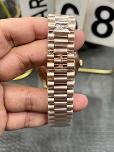 Reloj de Buceo Mecánico Automático de Lujo para Hombre con Alarma, Esfera Dorada Rosa, Correa de Acero Inoxidable, Diseño Deportivo Impermeable - Product Image 5