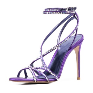 2022 estate Plus Size <span class=keywords><strong>sandali</strong></span> con <span class=keywords><strong>tacco</strong></span> alto cinturino con fibbia alla caviglia con cinturino in cristallo punta tonda scarpe fantasia in raso a spillo tacchi per le donne - Product Image 5
