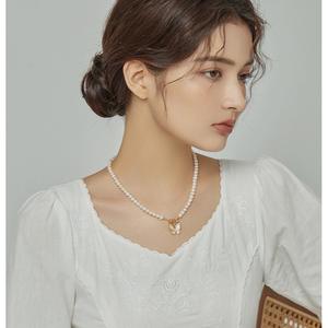 Collier en perles d'eau douce naturelles papillon français pour femmes, design tendance, coquille de niche, long, automne hiver, pull, diamant - Product Image 4