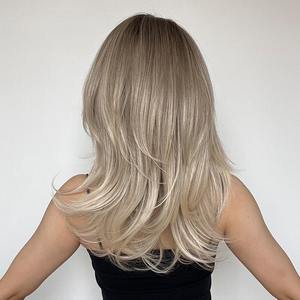 Perruque synthétique dégradée légèrement latérale à franges françaises Micro Roll pour femmes européennes et américaines, dentelle marron clair, <span class=keywords><strong>cheveux</strong></span> mi-longs - Product Image 2