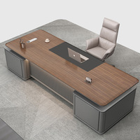 2025 nouveau mobilier de bureau de PDG de luxe en forme de L bureau de patron en bois massif bureau de direction bureau de Table de conférence de PDG avec bande lumineuse