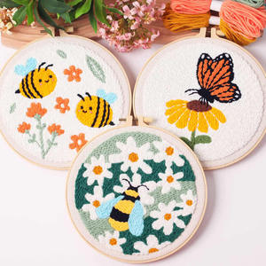 INTODIY Punching Needle Embroidery Kit de Nível Básico Com Borboleta Abelha Padrão De Planta Incluindo Fio Bordado Anel Ferramenta De Correspondência - Product Image 1