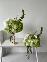 Boule de fleurs artificielles d'hortensia vert et blanc avec feuillage en cascade de lys calla, décoration de centre de table de mariage