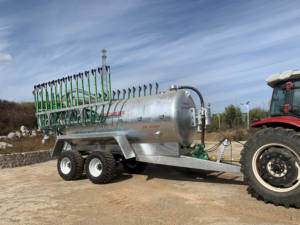 Camión Agrícola GENGZE para Remolcar y Esparcir Fertilizante Líquido Orgánico, Tanque de Lodos, Equipo de Aplicación - Product Image 3