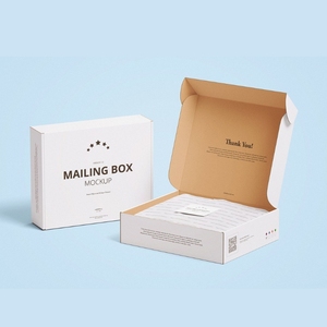 Confezioni regalo in carta di profumo nero di lusso e riciclabile personalizzate per uomo in rilievo con fodera in spugna facile da spedire - Product Image 4