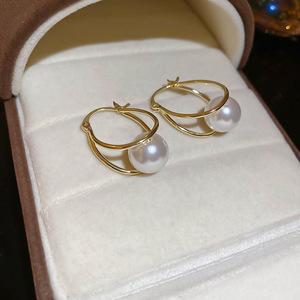 European and American Smooth <strong>U</strong>-<strong>shape</strong> Pearl Retro Versatile Light Luxury High-end Niche Fashion Wholesale Stud <strong>Earrings</strong> for Women - Product Image 6