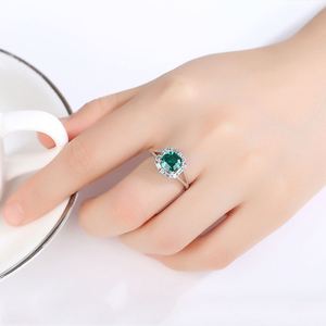 แหวนแต่งงานเงินแท้ S925 ชุดคู่ ประดับมรกตทรงเหลี่ยม - Product Image 3