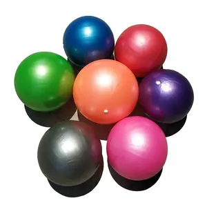 Fabrik preis Fitness Stabilität Pilates Ball Glatter Yoga mehrfarbiger PVC 25CM Yoga Ball