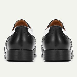 Nouvelle Collection Printemps-Automne 2025 – Chaussures en Cuir Brogue Européennes pour Hommes, Style Business Décontracté, Bout Pointu, Lacets, Noir Pur, Rehaussantes - Product Image 2