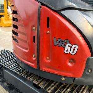 Excavatrice sur chenilles d'occasion Yanmar Vio60 de 6 tonnes, modèle 2022, d'origine japonaise, avec moteur, pompe à engrenages et roulement - Product Image 2