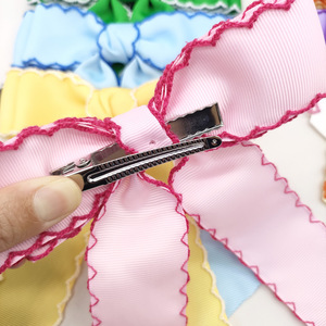 Kinderen multicolor geribbelde lint strik haarclip met golvende rand paardenstaart haarspeld eenvoudig achterhoofd accessoire gemaakt van duurzaam materiaal - Product Image 5