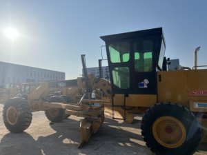 รถเกรดเดอร์ CAT 140K มือสอง สภาพดี รุ่น Caterpillar 140 ซีรีส์ 120K 140H เครื่องจักรปรับระดับงานก่อสร้างถนน - Product Image 1