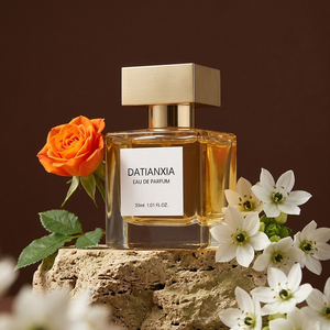 Envases <span class=keywords><strong>de</strong></span> Perfume <span class=keywords><strong>de</strong></span> Lujo Vacíos Personalizados <span class=keywords><strong>de</strong></span> Fábrica, Botellas <span class=keywords><strong>de</strong></span> Perfume Cuadradas <span class=keywords><strong>de</strong></span> Vidrio <span class=keywords><strong>de</strong></span> Fondo Grueso <span class=keywords><strong>de</strong></span> 30 ml con Tapas <span class=keywords><strong>de</strong></span> Madera - Product Image 1