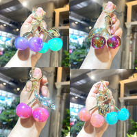 Schattige gradient kersen sleutelhanger, 3D fruit hanger met gouden blad, perfect mode cadeau voor vrouwen, tas & autodecoratie
