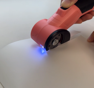 Petits ciseaux électriques pratiques pour couper film de sécurité 14/12mil, carton, papier, <span class=keywords><strong>cuir</strong></span>, tapis, avec lames <span class=keywords><strong>en</strong></span> acier de haute qualité chromées - Product Image 4