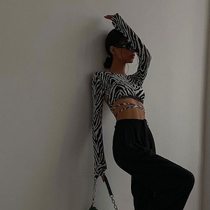Nueva llegada Slim Fit Backless Zebra-Stripe Print Mujeres Crop Top Mix <span class=keywords><strong>Camiseta</strong></span> de manga larga para mujeres al por mayor - Product Image 5