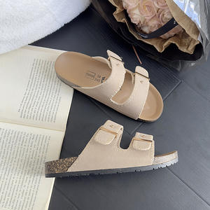 Chaussons d'hiver pour femmes et hommes, taille universelle, antidérapants, doux et chauds, chaussures d'intérieur pour l'hiver - Product Image 2