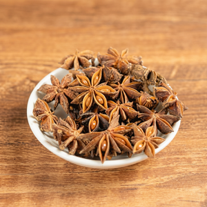Anís estrellado indio premium 100% puro, vainas enteras secas para mercados de exportación, aroma natural, atractivas opciones de empaque al por mayor - Product Image 1