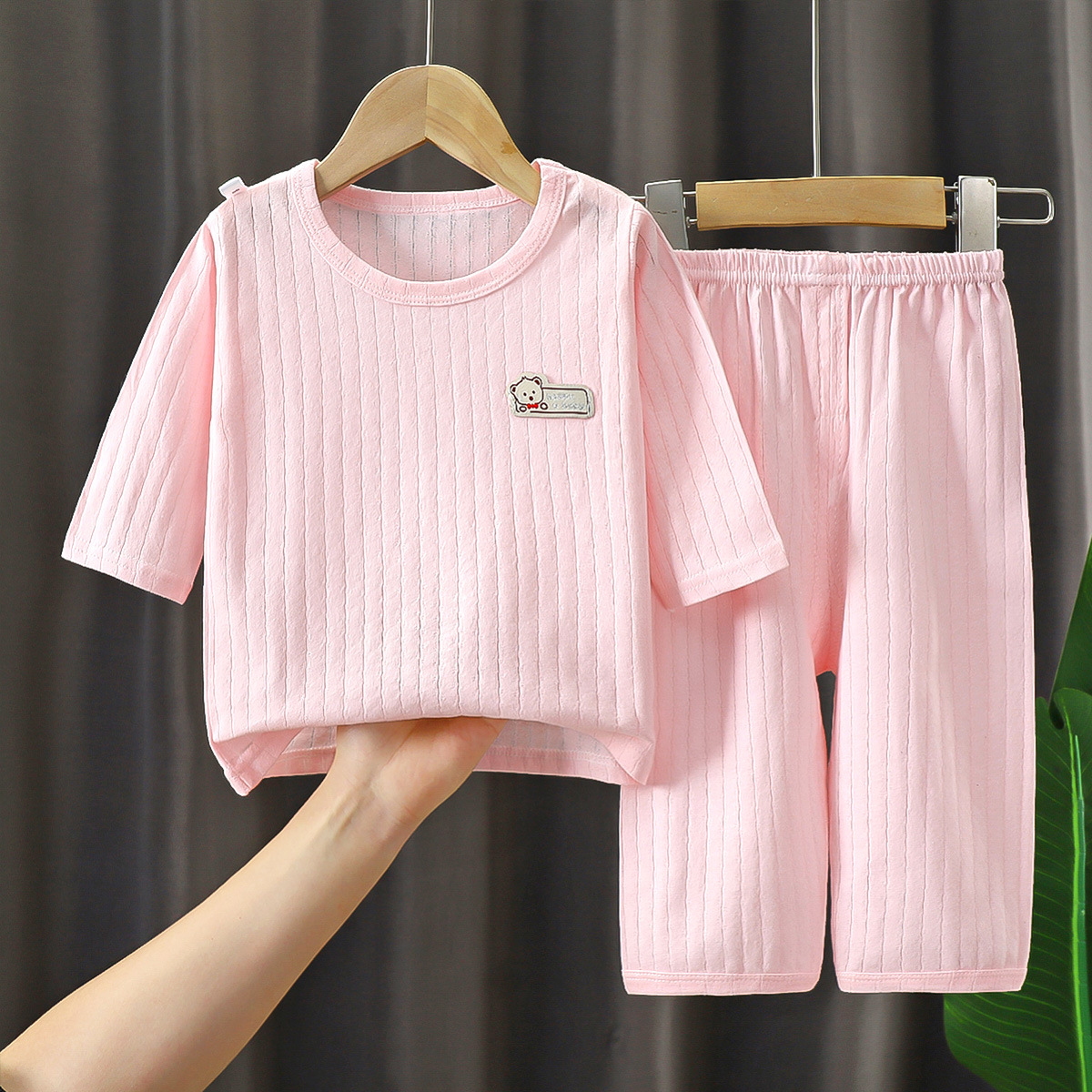 Vêtements de maison rose