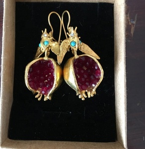 Pendientes colgantes de Granada con diamantes rojos populares 2024, Pendientes colgantes de fantasma dorado para mujer, regalo de joyería para fiesta de Halloween - Product Image 4