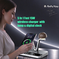 Stasiun pengisian daya elektroplating baru dari pabrik, 5-in-1 untuk ponsel, jam tangan, earbud, Pengisi Daya Nirkabel Cepat Magnetik 15W dengan lampu dan jam alarm