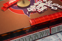 Jeu de tuiles de Mahjong américain classique rouge Crosswinds avec tapis à motif deux moineaux, 4 joueurs, 160 pièces, portable, pour divertissement de casino et de jeu