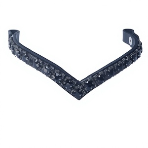 Sangle de monture en cuir noir en forme de V pour cheval, accessoire d'étrier équestre. - Product Image 1
